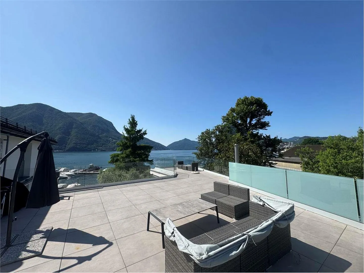 Exclusive luxury penthouse on Lake Lugano - Photo 1 of 11