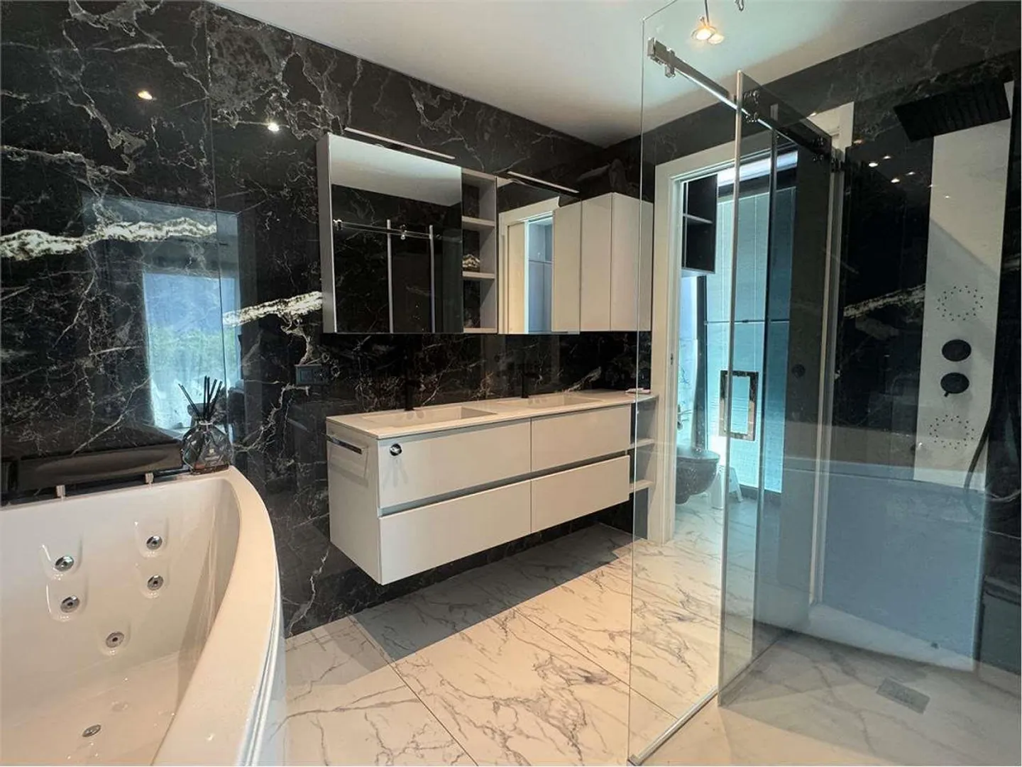 Exclusive luxury penthouse on Lake Lugano - Photo 7 of 11