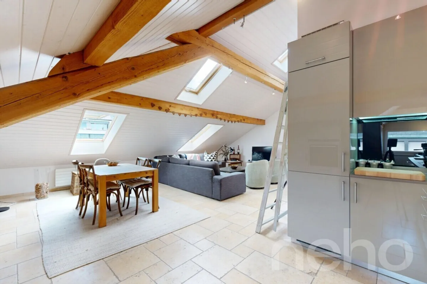 Apartment "Coup de coeur" - Top floor in the center of Lausanne - Photo 5 of 12