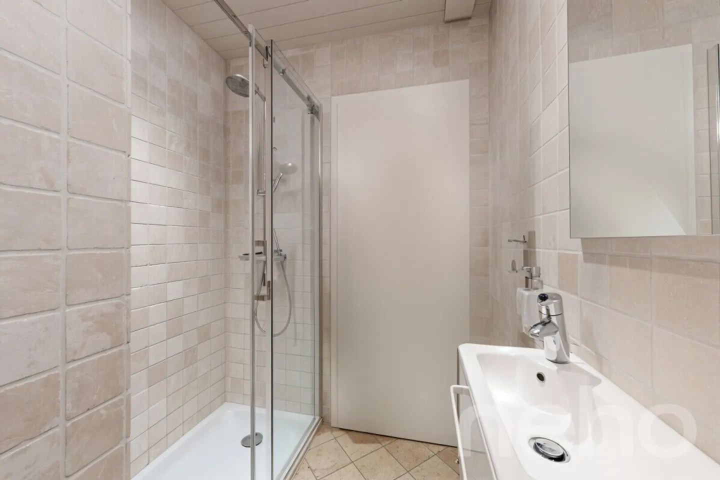 Apartment "Coup de coeur" - Top floor in the center of Lausanne - Photo 11 of 12