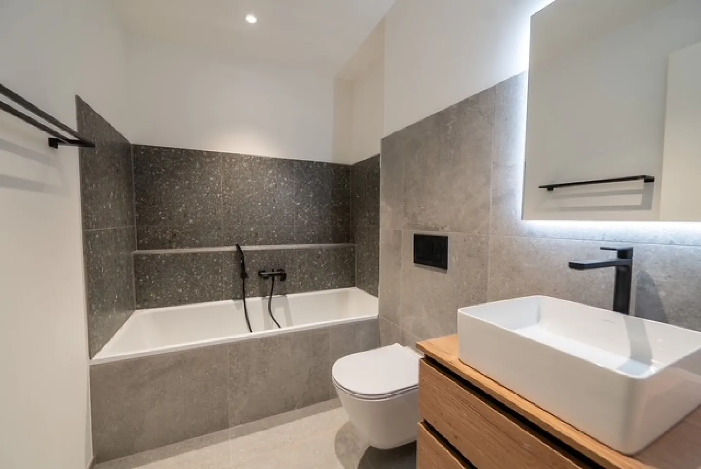 Moderne 3.5 Zimmer Wohnung - Foto 8 von 15