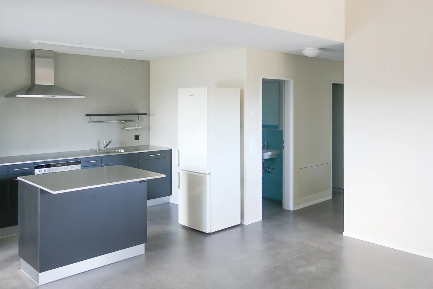 Modernes Apartment mit Hobbyraum - Foto 1 von 7