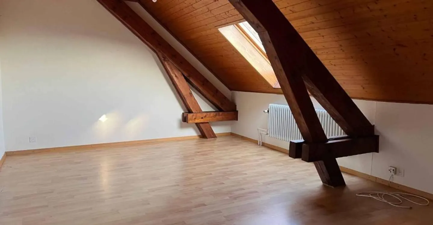 Charmantes Mietgebäude in Orbe - Foto 9 von 12