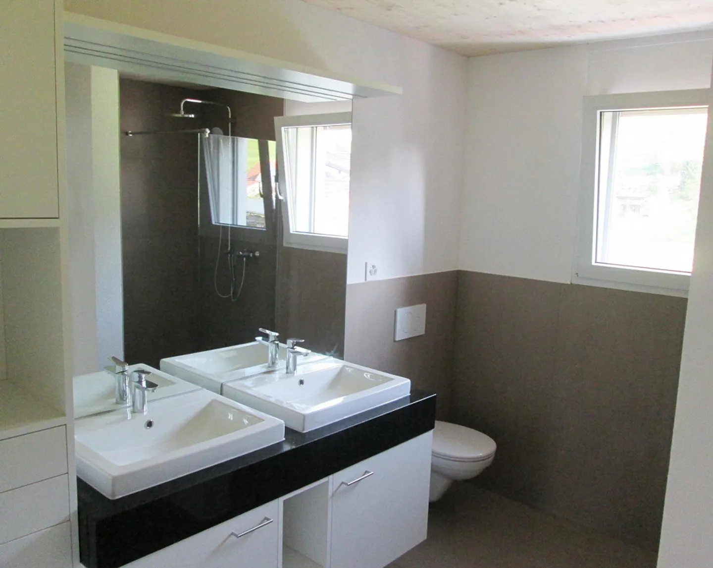 Appartement 3,5 pièces avec vue panoramique incomparable sur le lac - Photo 5 sur 12