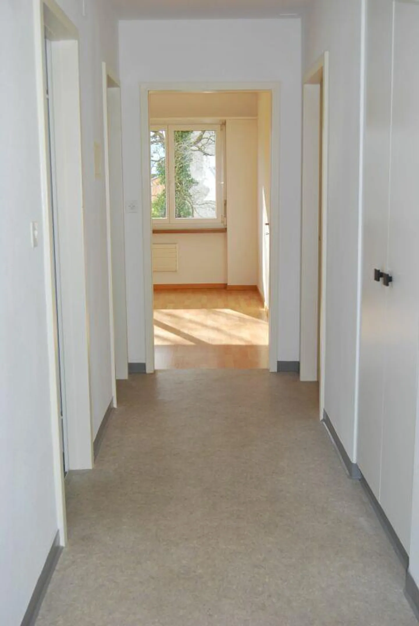 Obj. 2, 3 WG, Rez-de-chaussée - Photo 2 sur 8