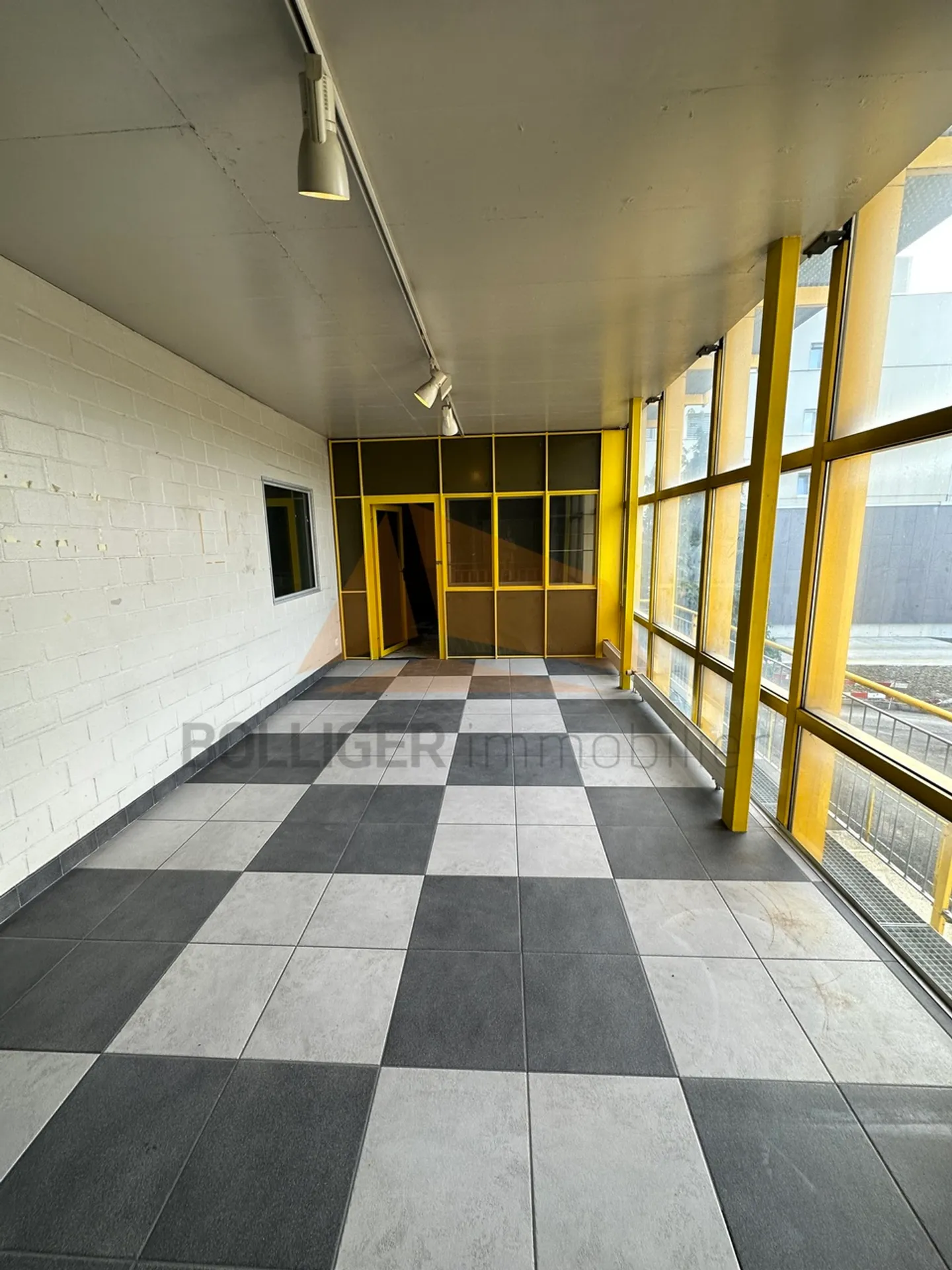 Edificio ad uso misto in affitto - Foto 11 di 18