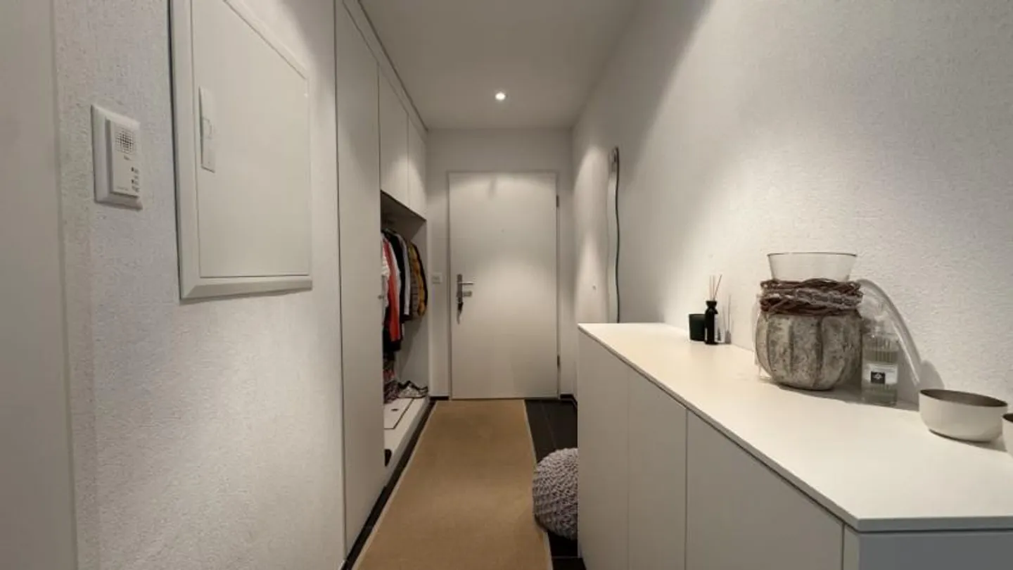 Bright and spacious apartment - Photo 2 of 10