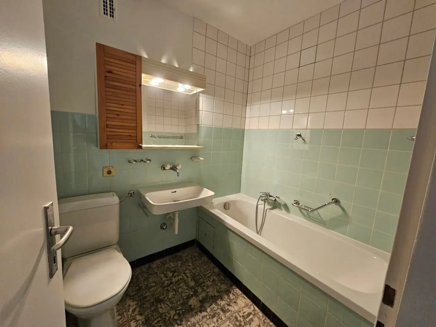 Appartamento ristrutturato con terrazza - Avenue des Alpes - Foto 8 di 10