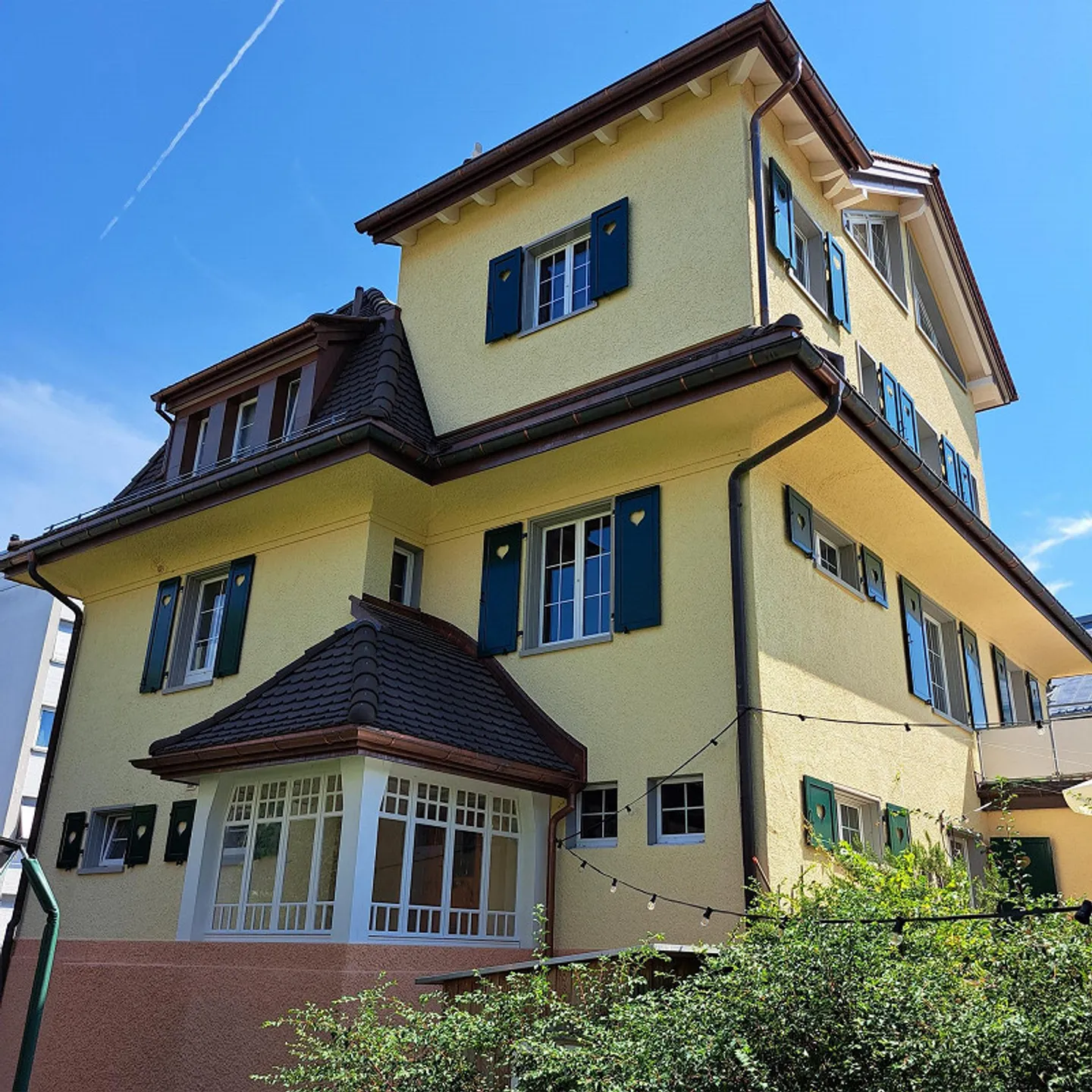 Appartement lumineux de 4,5 pièces à louer dans un emplacement attrayant - Photo 2 sur 13