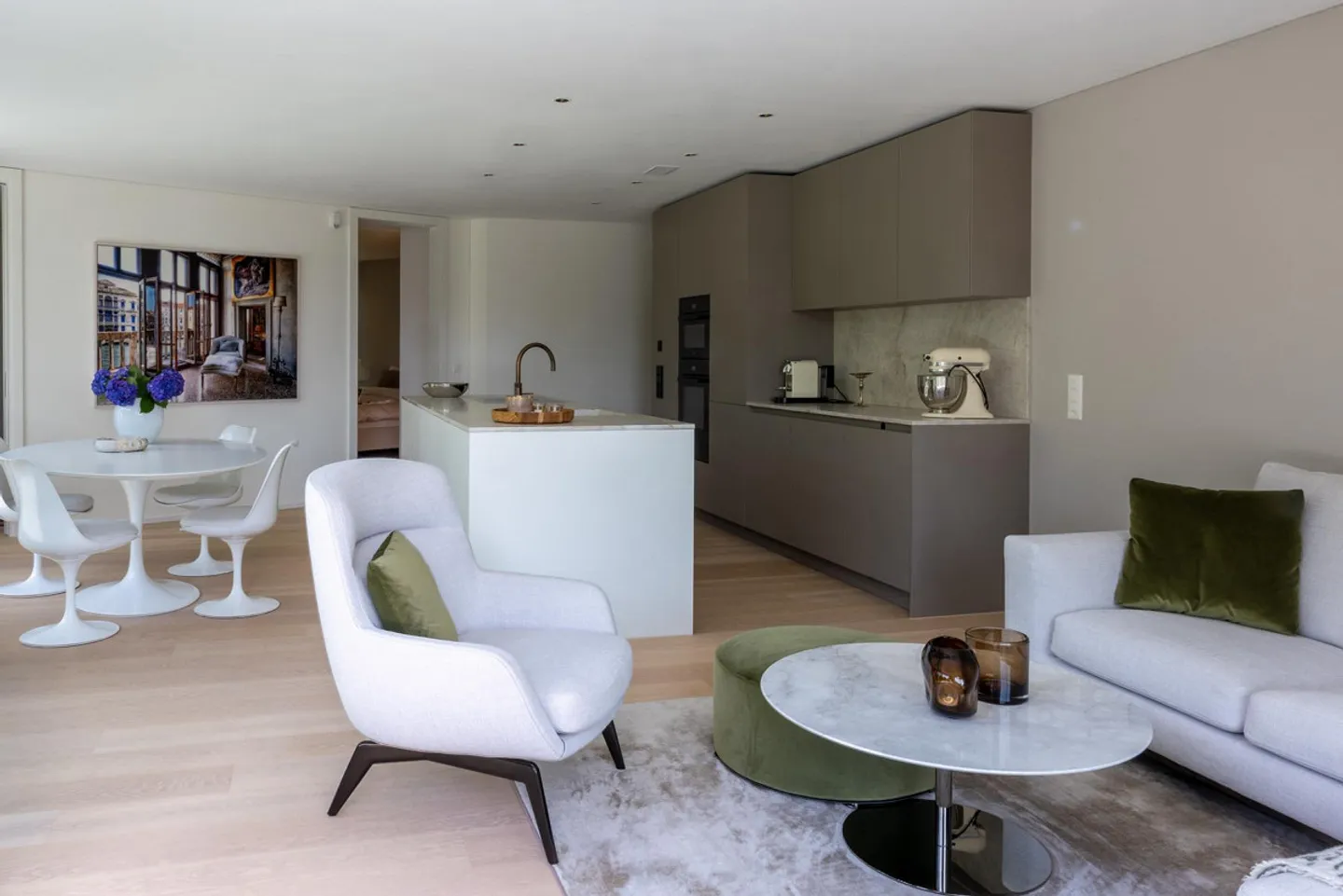 3½-Room Luxury Garden Apartment Furnished in Herrliberg - Photo 4 of 5