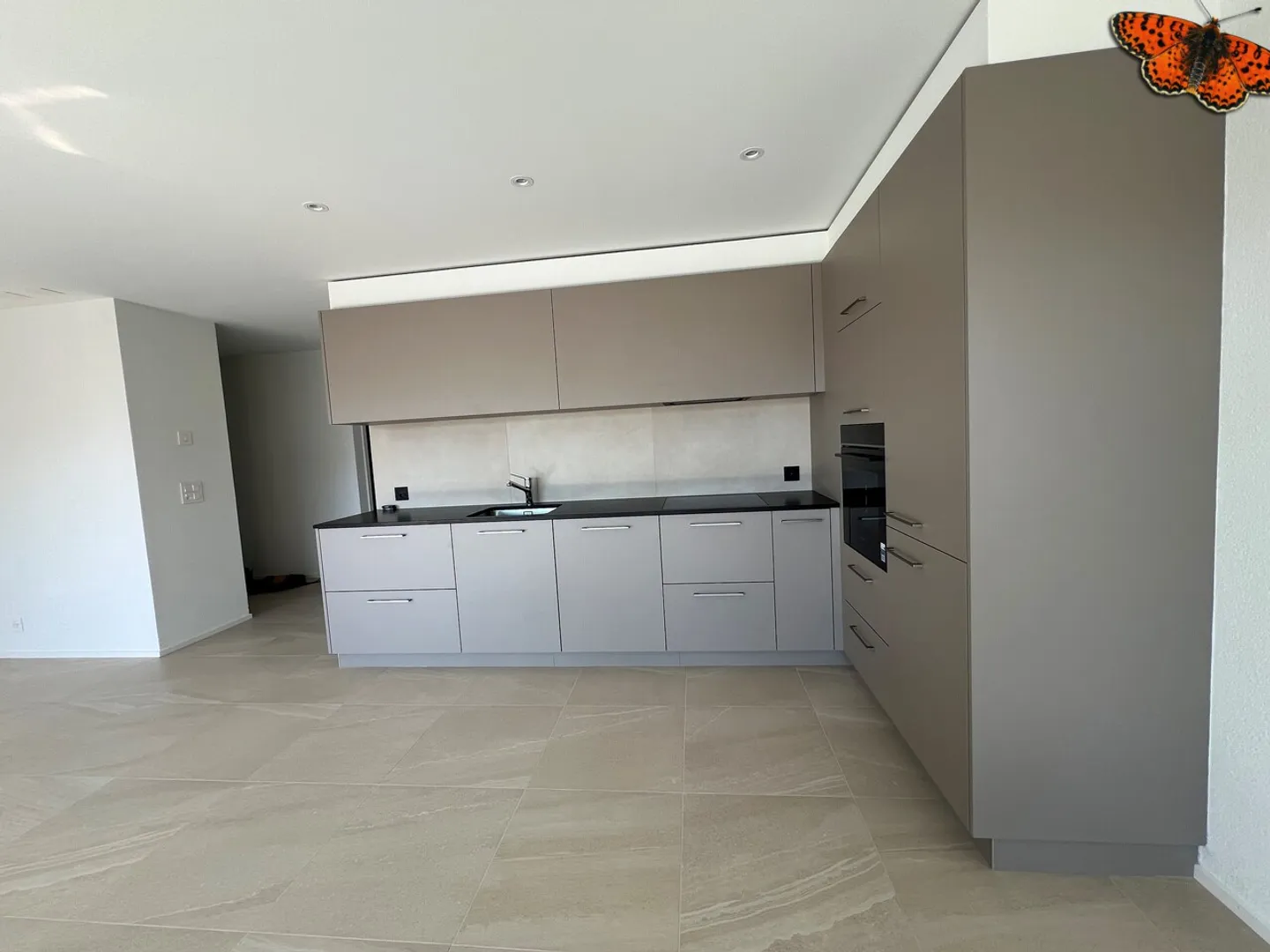 NEU - 3 ZIMMER WOHNUNG - BULLE MIT GROSSER BALKON! - Foto 6 von 15