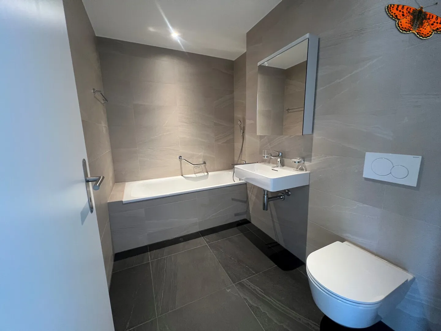 NEU - 3 ZIMMER WOHNUNG - BULLE MIT GROSSER BALKON! - Foto 11 von 15