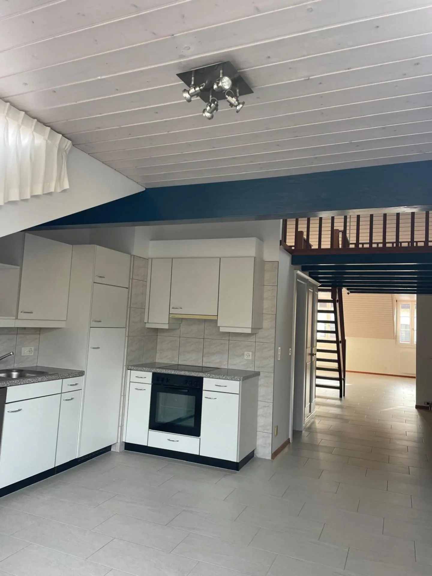 Charming accommodation in the heart of Grand-Rue and a stone's throw from the lake - Photo 1 of 12