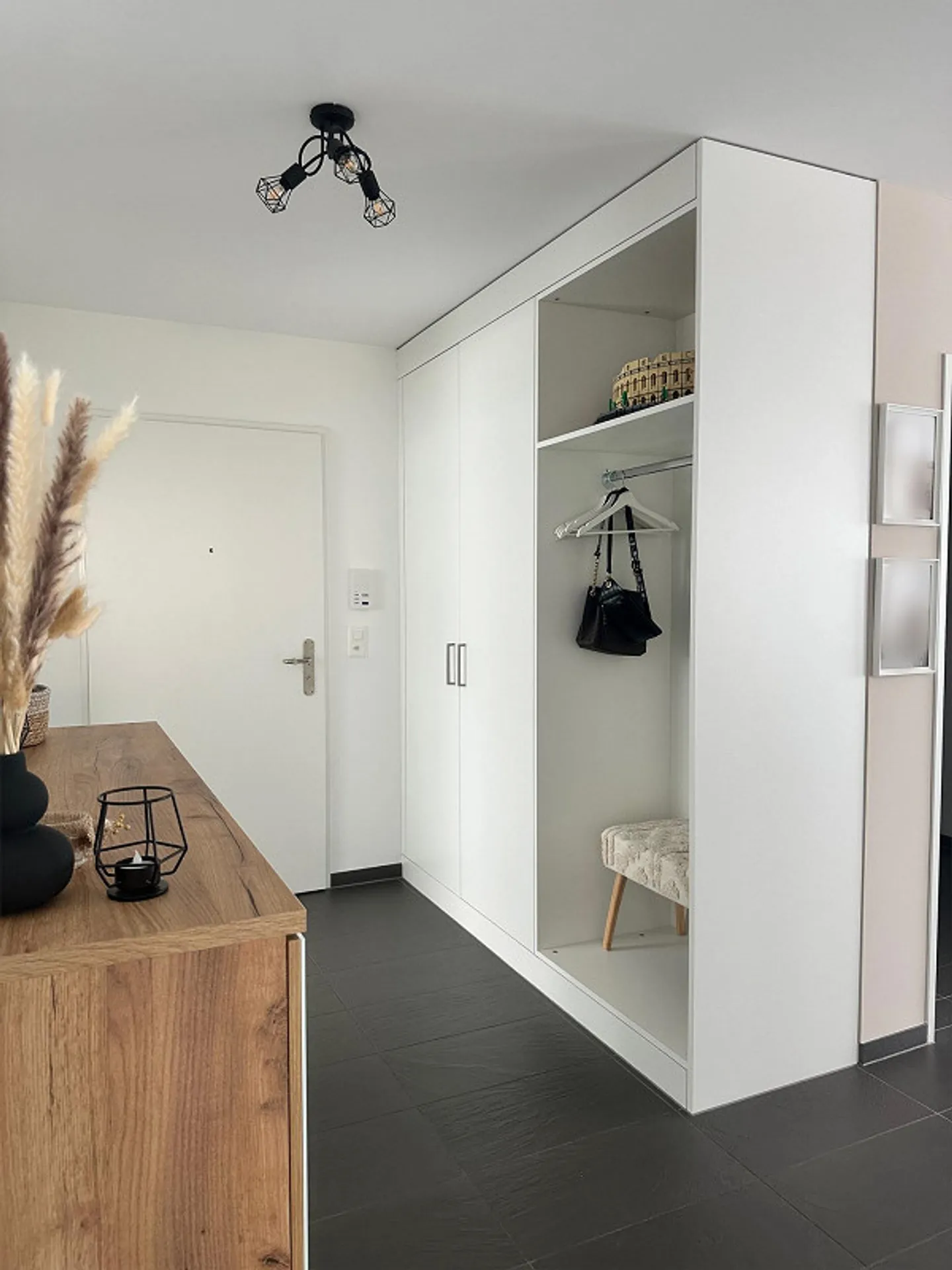 Modernes Apartment mit Balkonen - Foto 1 von 15