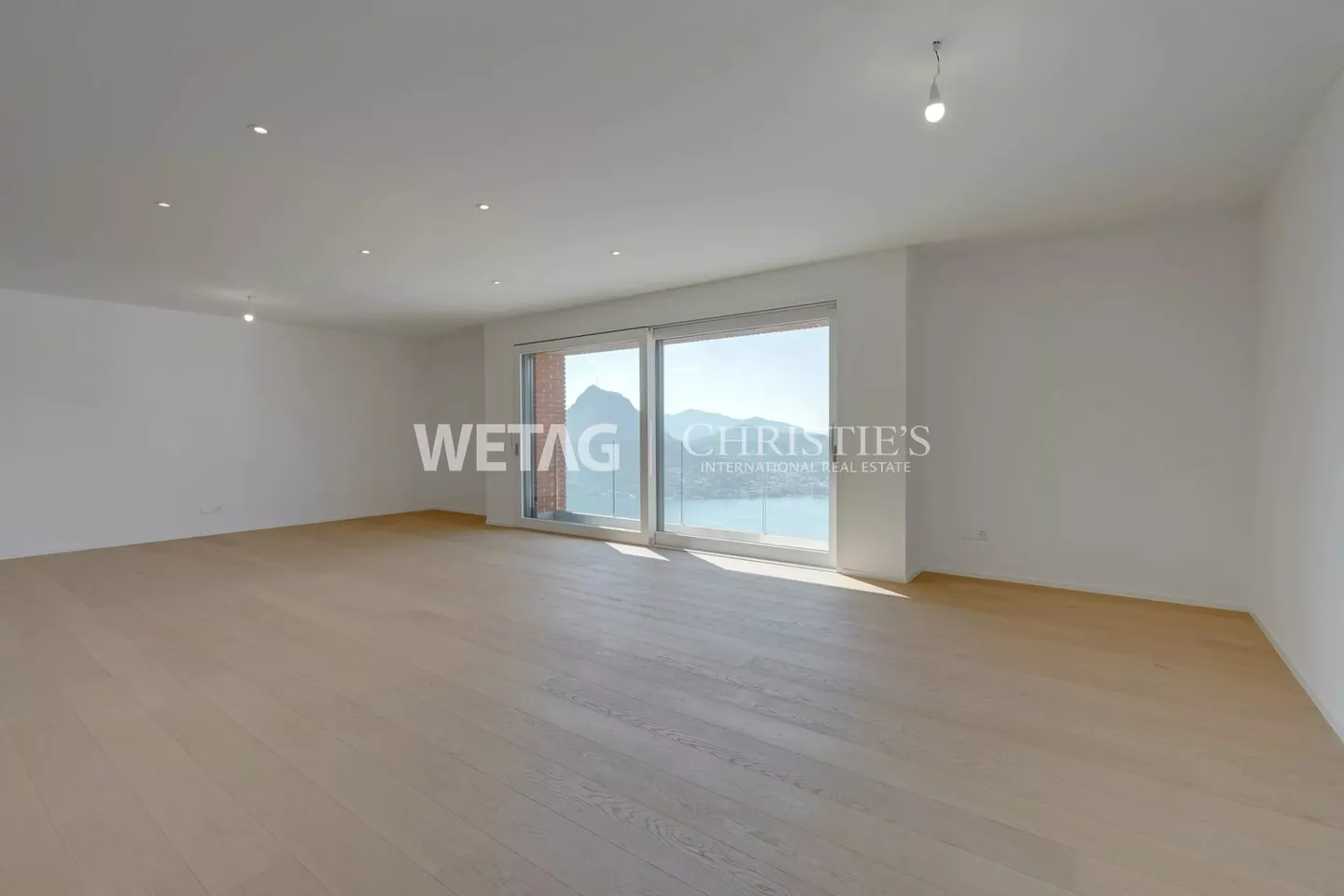 Lugano-Aldesago : Villa en rangée moderne avec jardin privé et vue sur le lac à vendre, également utilisable comme résidence secondaire - Photo 3 sur 13