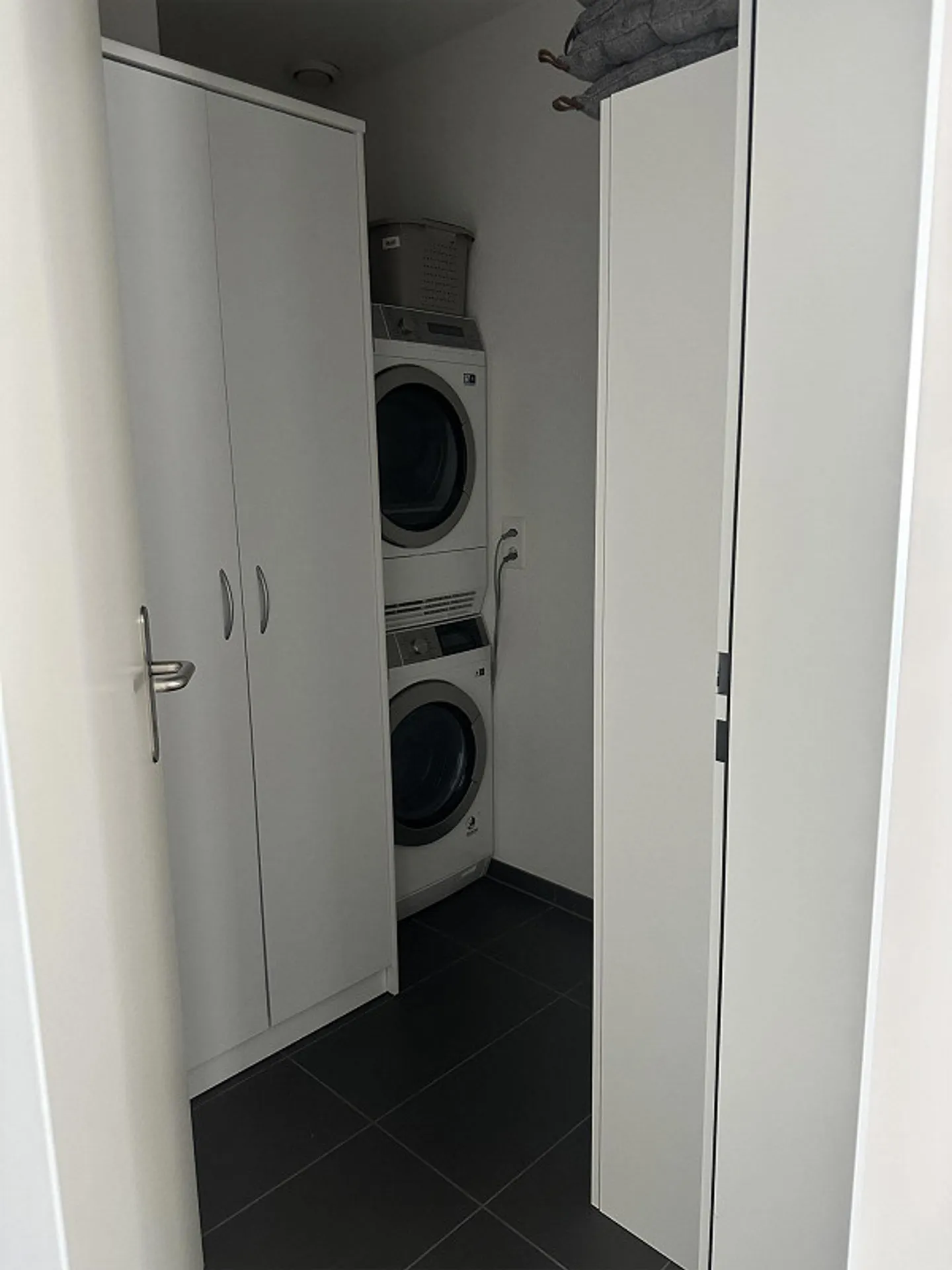 Modernes Apartment mit Balkonen - Foto 12 von 15