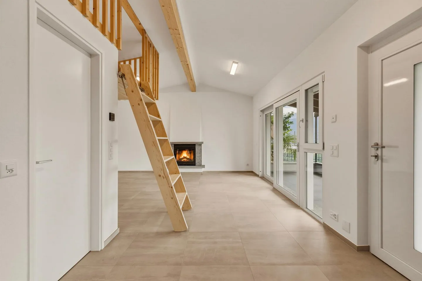 Holiday apartment for long-term rental, first occupancy after complete renovation - Photo 5 of 15