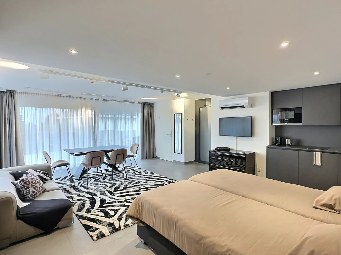 Wunderschönes, hochwertig eingerichtetes Studio - Foto 4 von 8