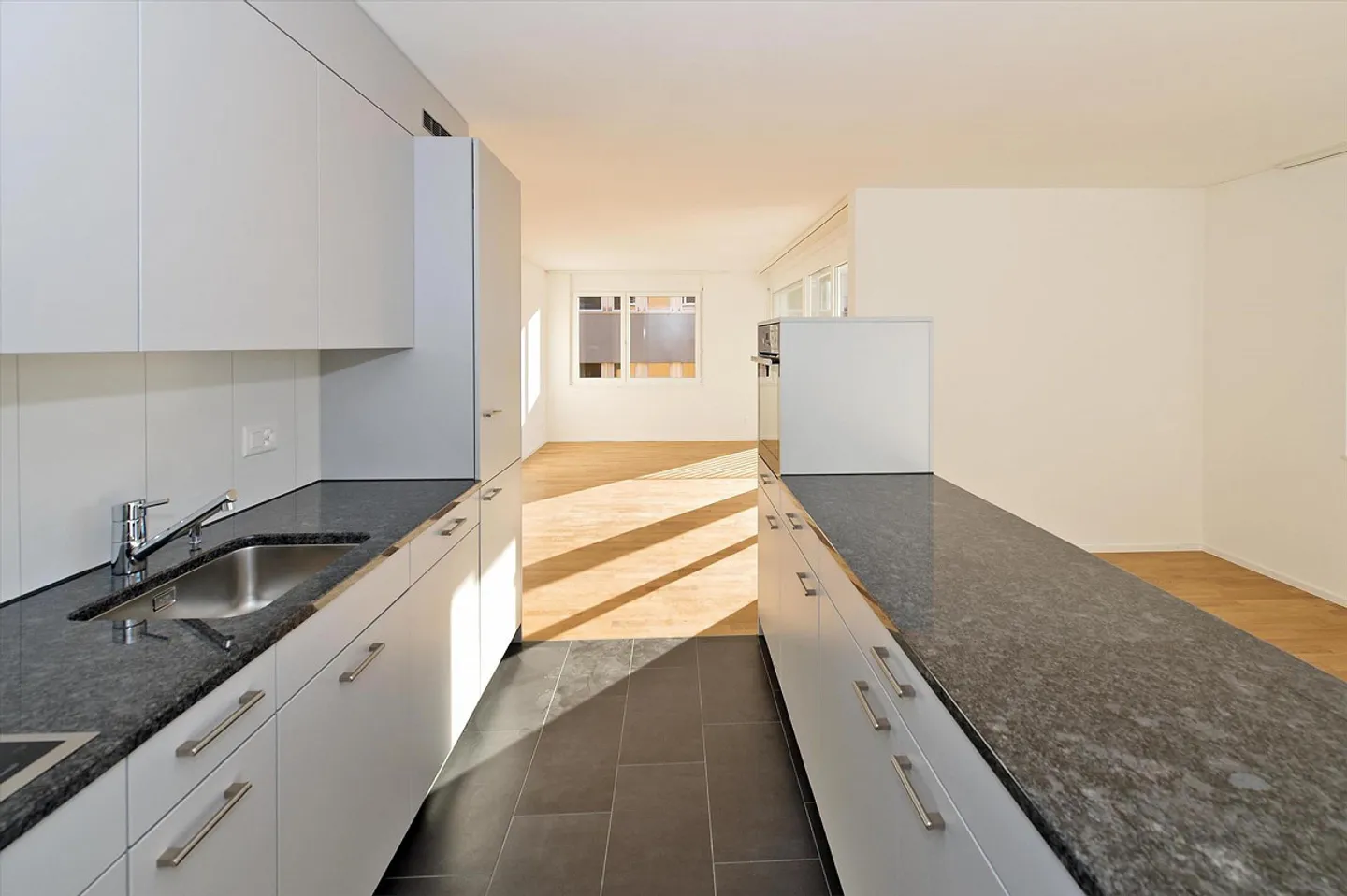 De la place pour toute la famille - vivre au rez-de-chaussée garanti ! - Photo 2 sur 9