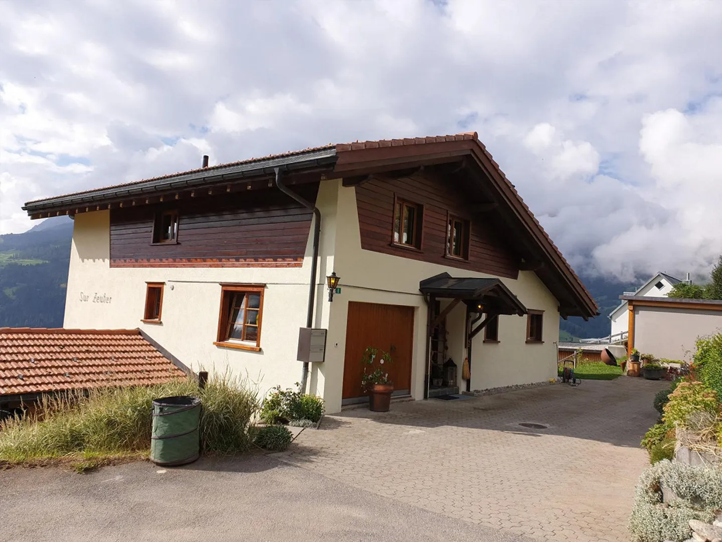 Charmante Wohnung mit Terrasse - Foto 2 von 11