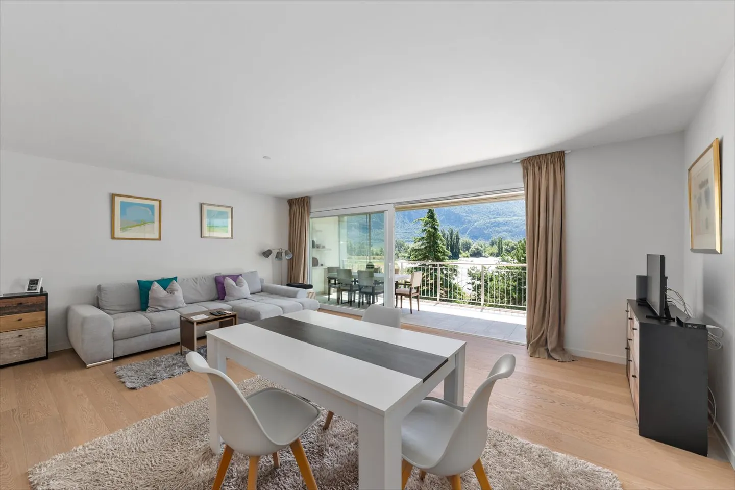 SAILLON - LE TERME DI SAILLON - APPARTAMENTO 3,5 STANZE DI ALTO STANDARD - Foto 1 di 13