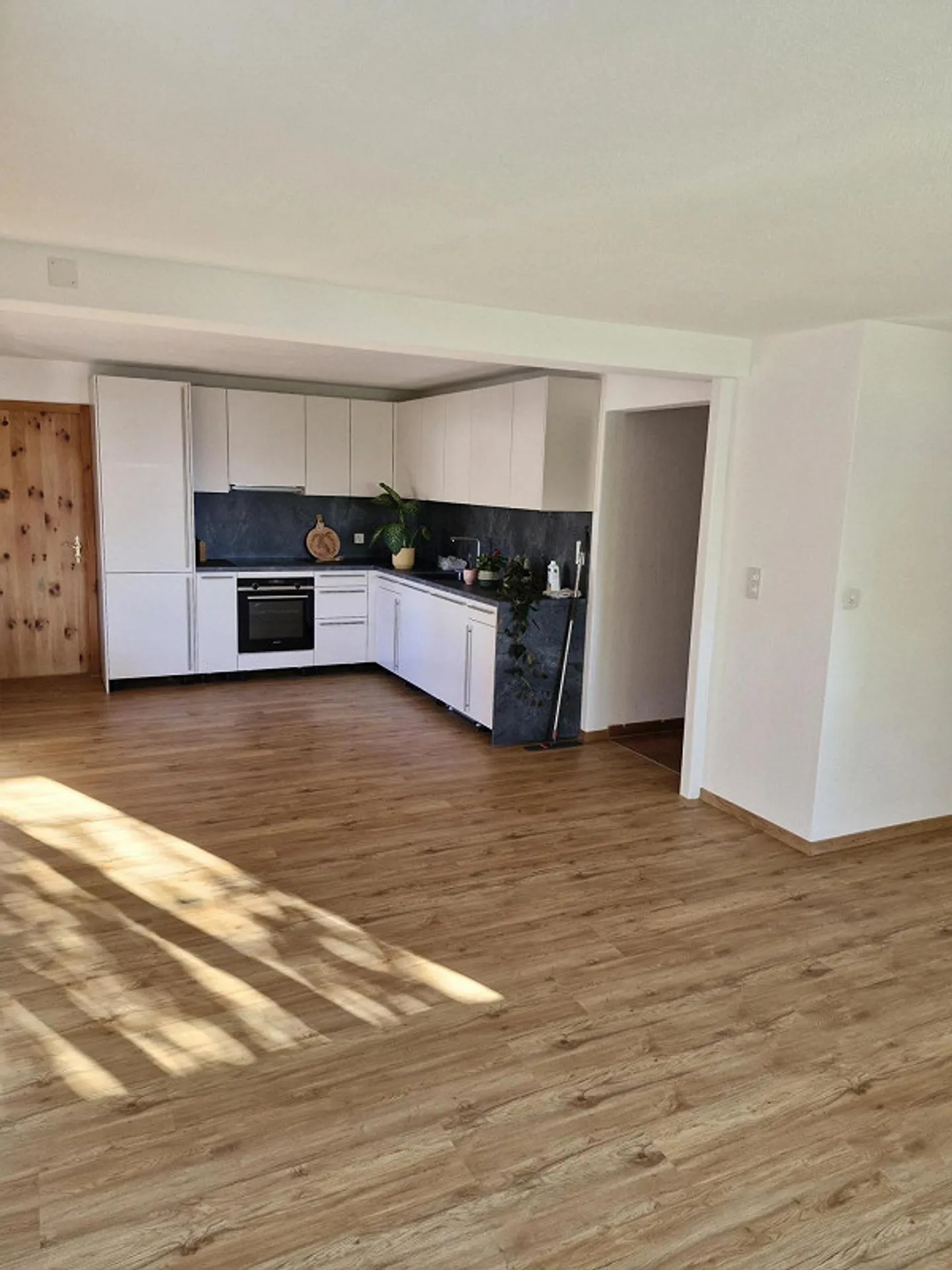 Charmante Wohnung mit Terrasse - Foto 9 von 11