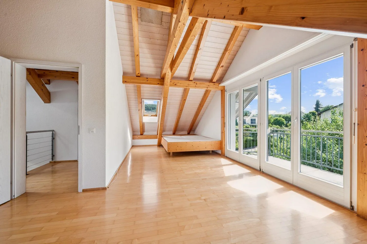 Grosszügiges Einfamilienhaus mit Atelier - Foto 6 von 6