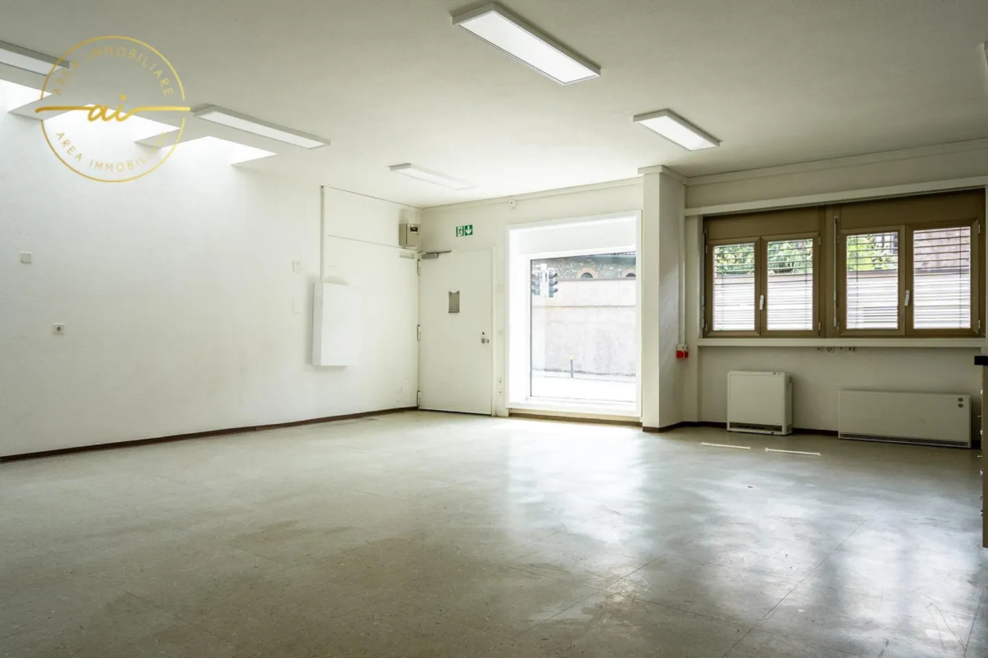 MAISON INDIVIDUELLE AVEC ESPACE COMMERCIAL ATTACHÉ - Photo 10 sur 13