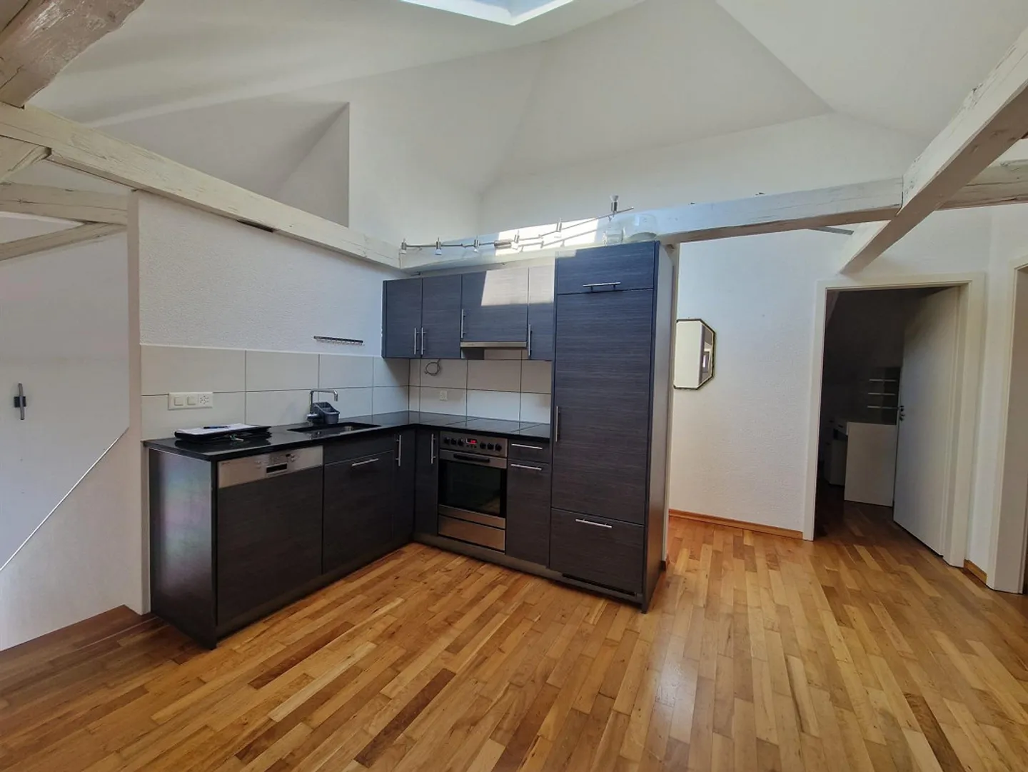 Charmante Wohnung mit Balkon - Foto 2 von 10