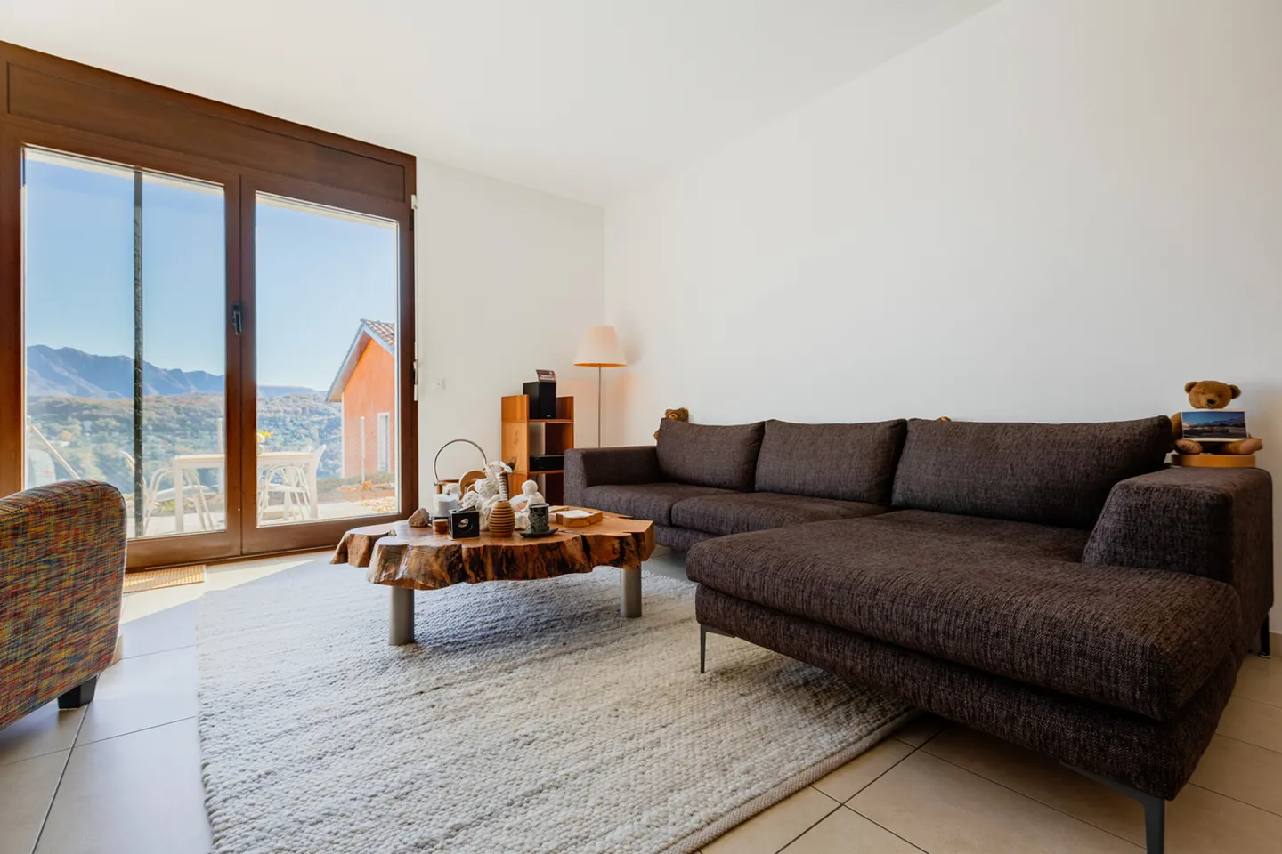 Apartment with private garden in an elegant residential complex - Photo 2 of 7