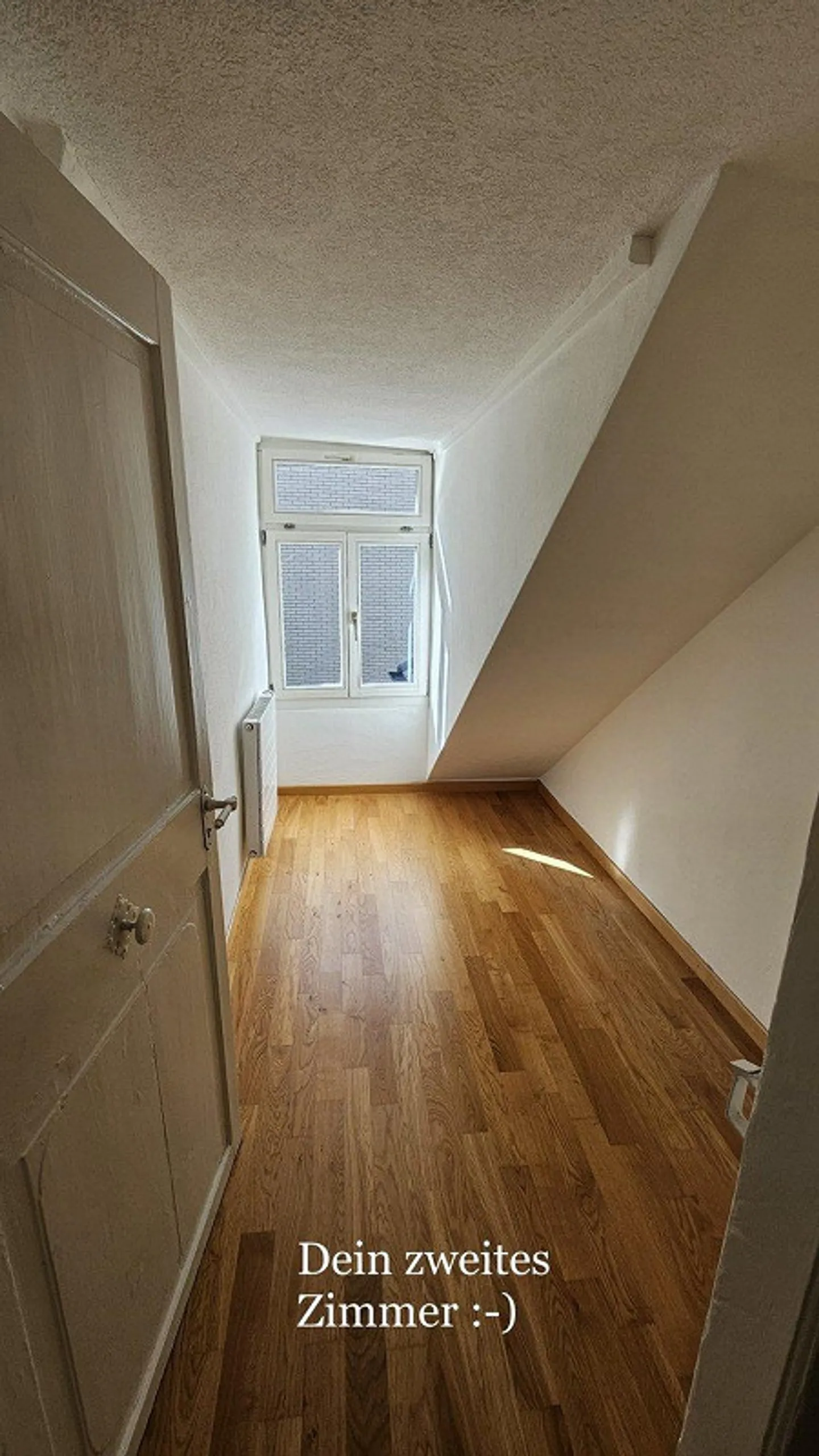 Room in the heart of St. Gallen - Photo 5 of 13