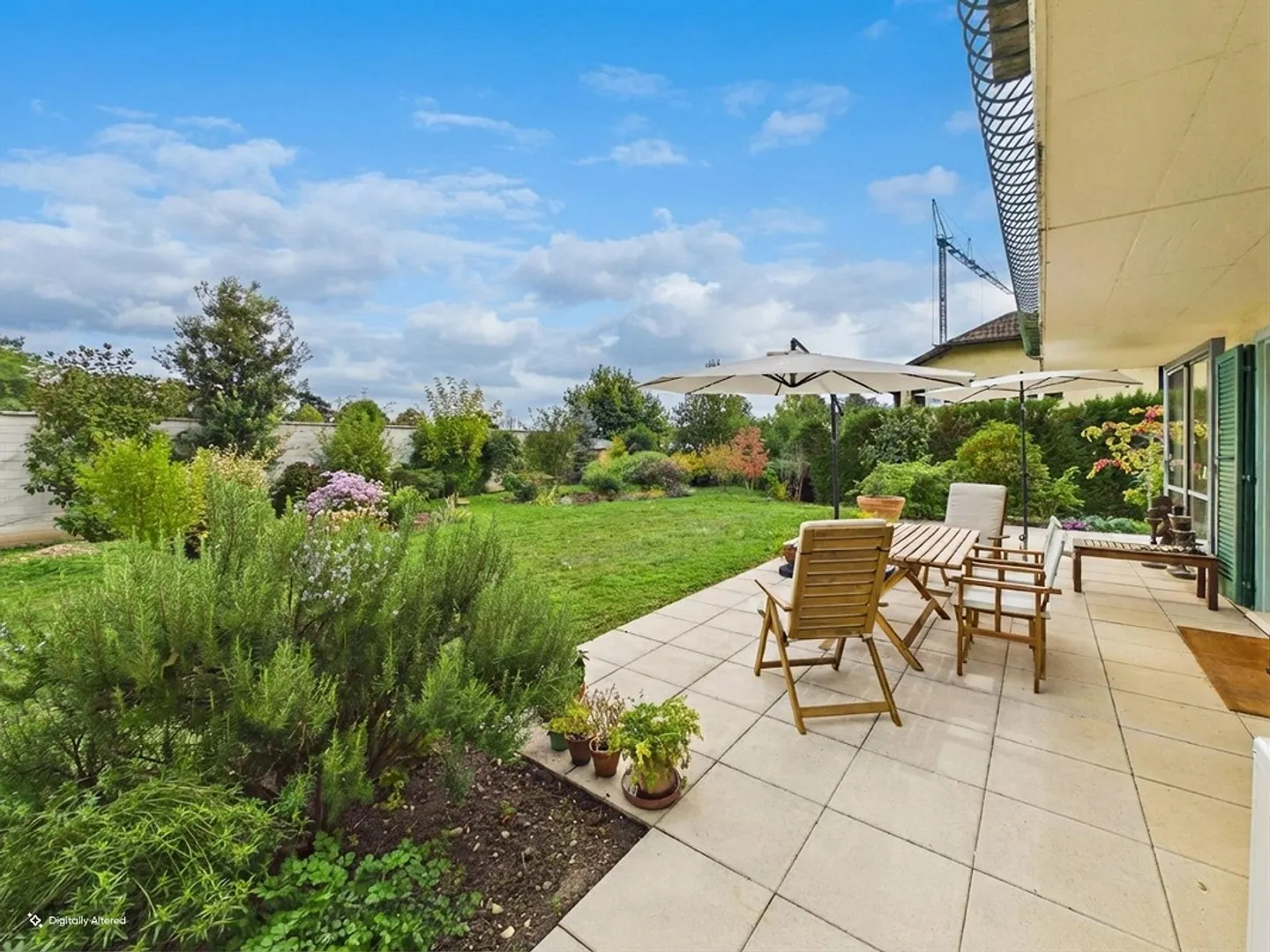 Large garden, magnificent veranda, bright ground floor, 4 bedrooms... - Photo 12 of 14