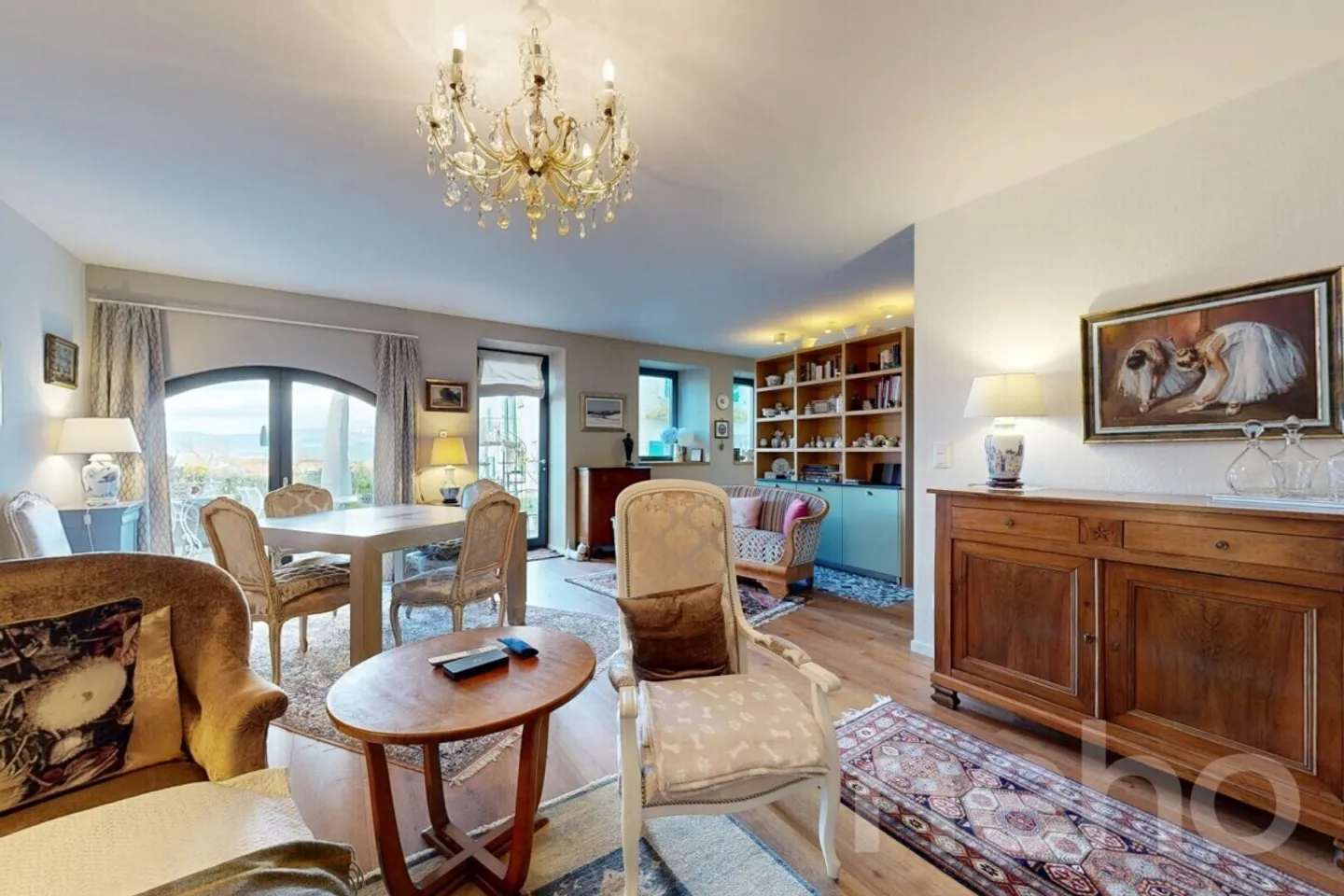 Elegant garden-level apartment with 4.5 rooms in Vuarrens - Photo 3 of 12