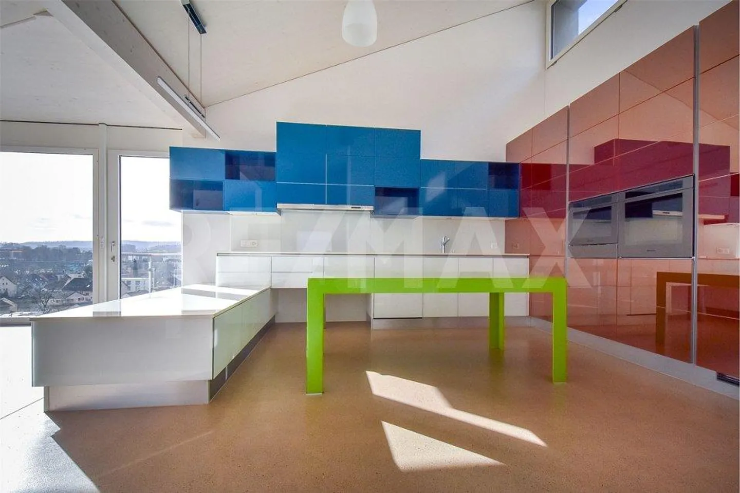 Exclusive living experience with panoramic views of the Alps - Photo 5 of 13