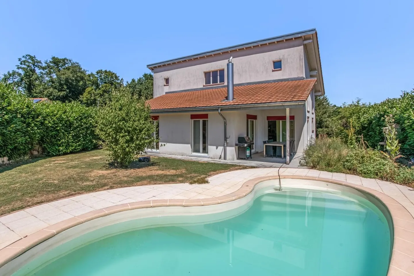 Charmante maison familiale avec piscine - Photo 12 sur 13