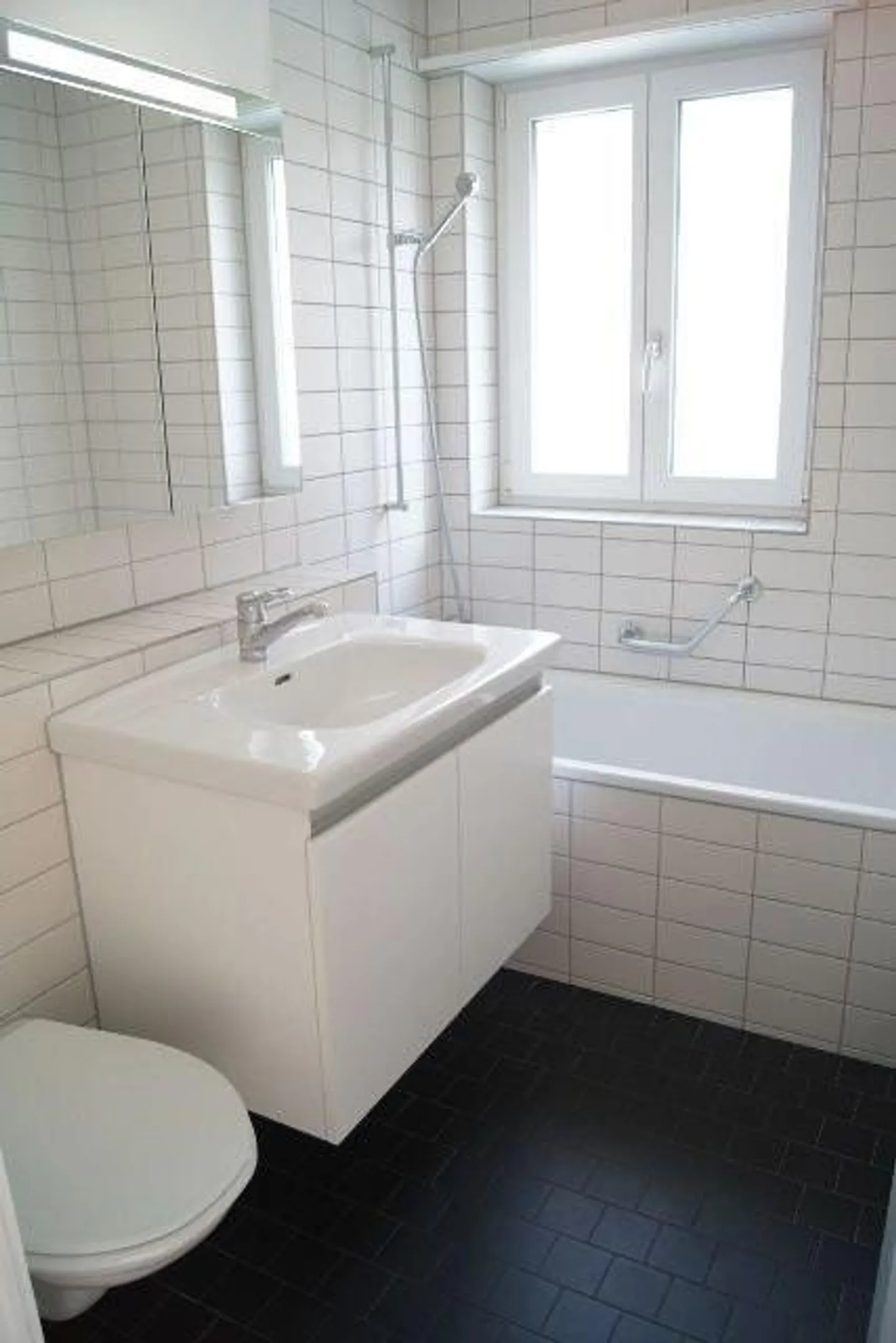 Appartamento affascinante con loggia riscaldata di 3 stanze - Foto 6 di 7