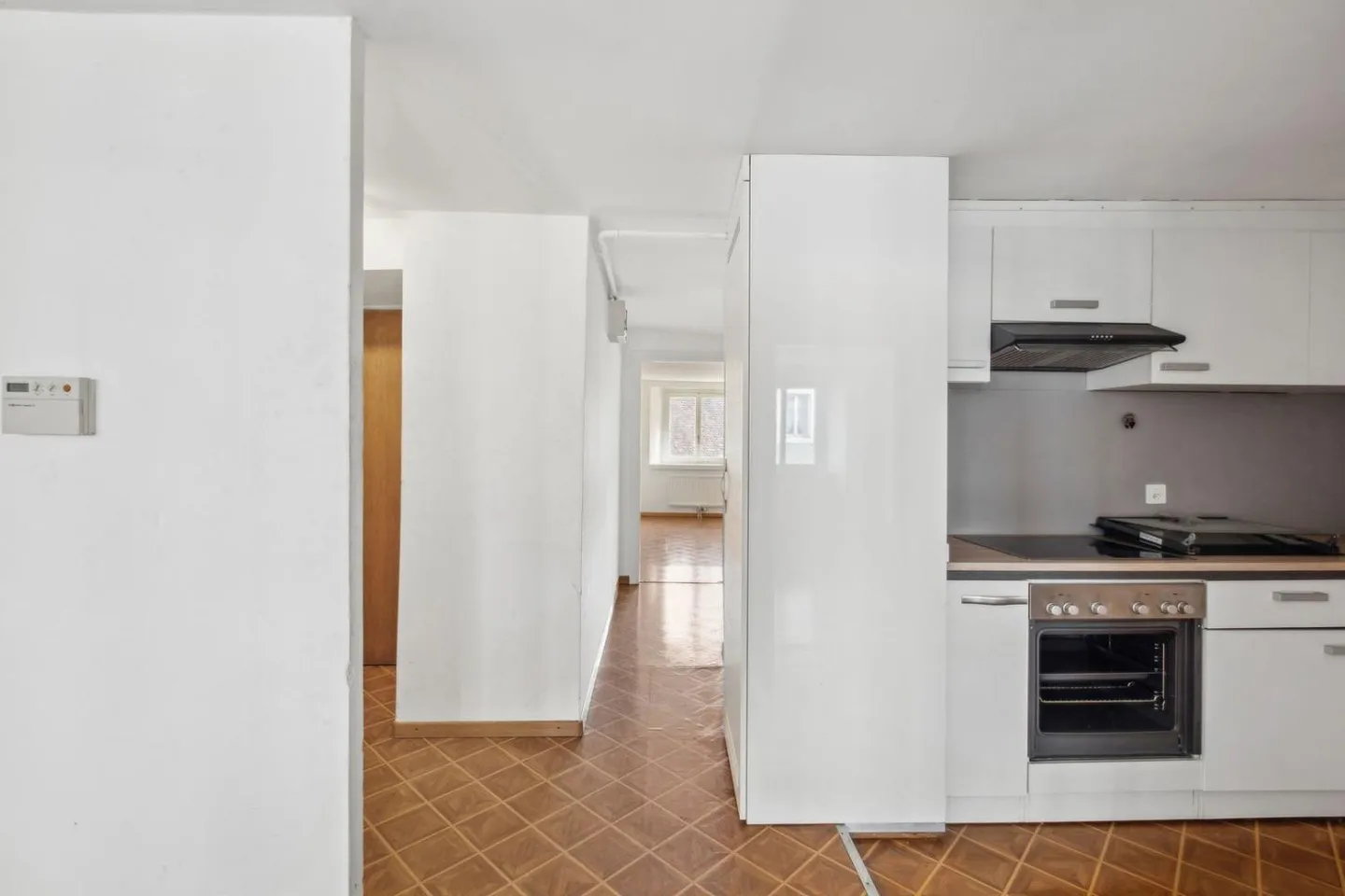 Mixed-use building - Net yield of 6%, tenants in place - Photo 6 of 12