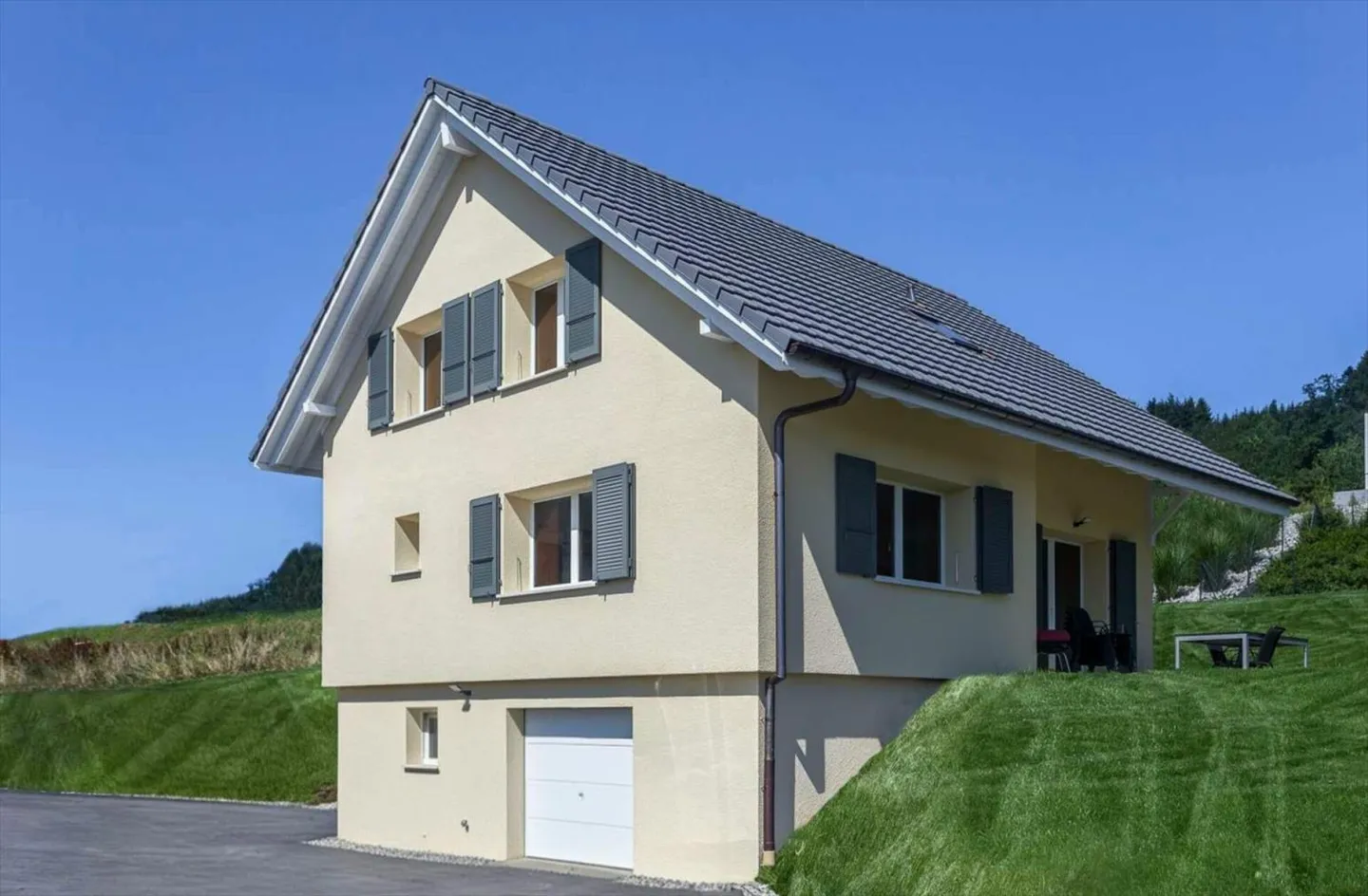 Villa individuelle avec 5,5 pièces à Penthéréaz - Photo 1 sur 8