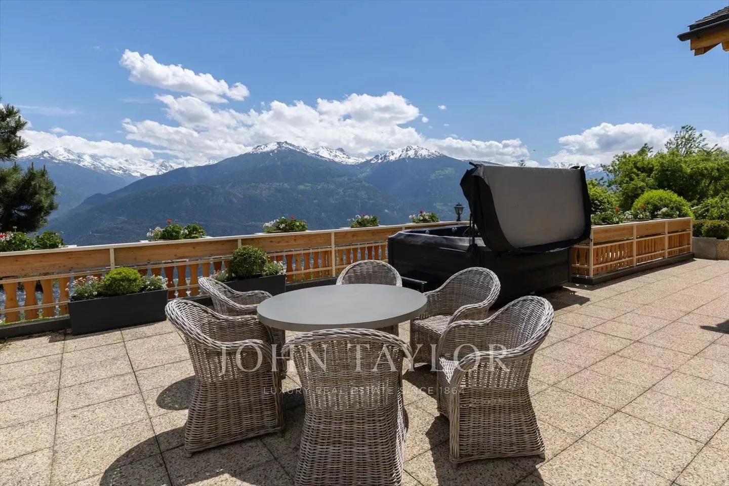 Location à la quinzaine - mois : Chalet avec piscine - Photo 11 sur 11