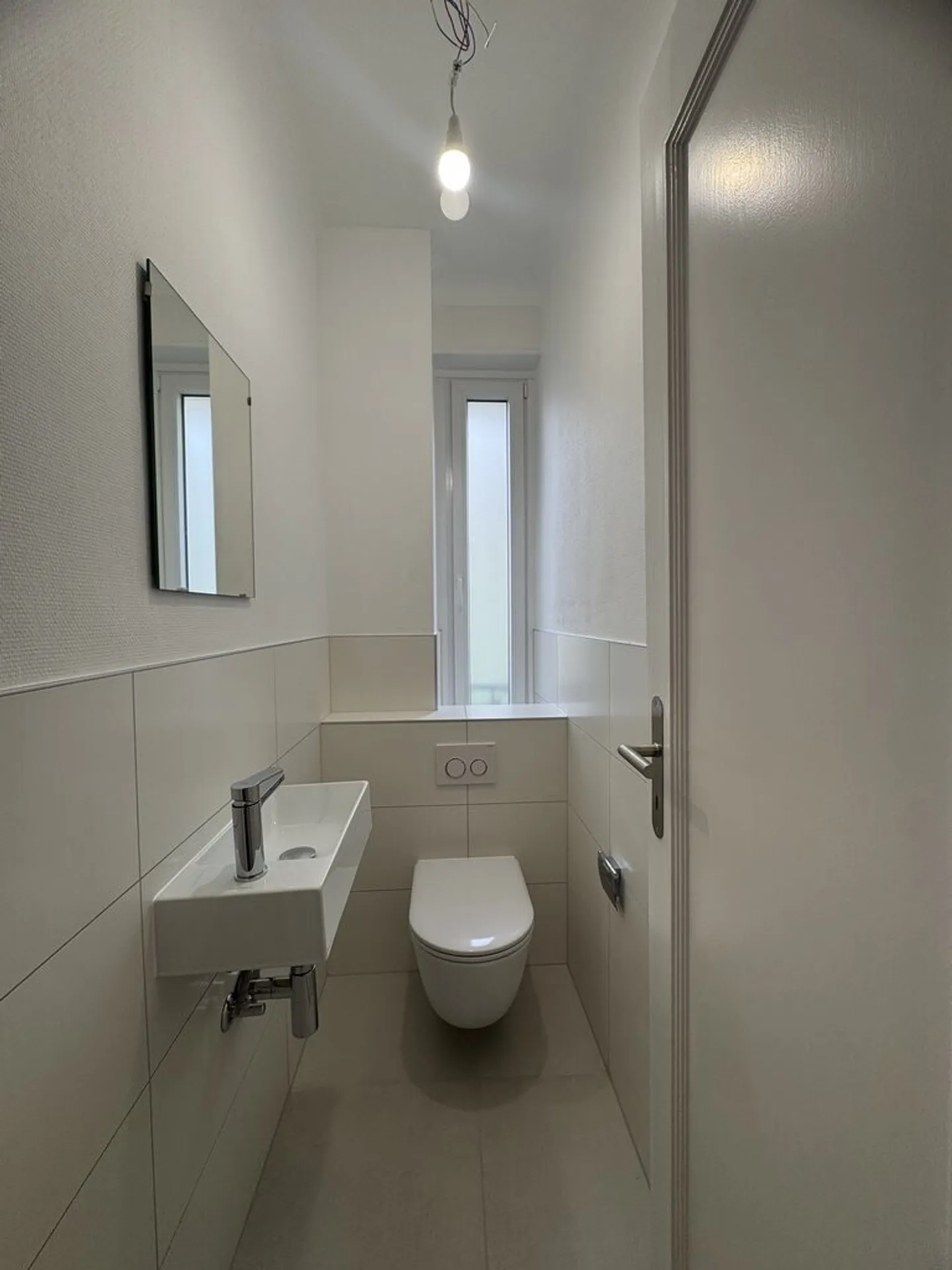 Appartement avec 3 Chambres Entièrement Rénové - Photo 8 sur 8