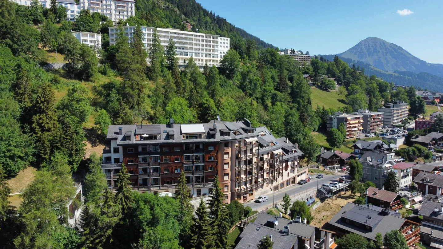 Penthouse with a view of the Dents du Midi! - Photo 10 of 10