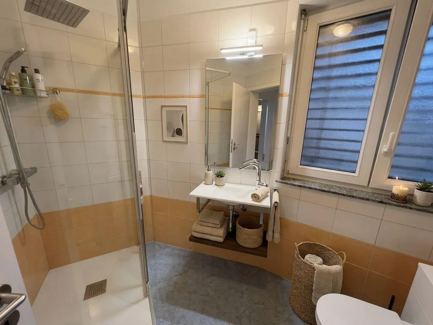 Maison individuelle avec 6,5 pièces, terrasses et jardin à Claro - Photo 10 sur 13