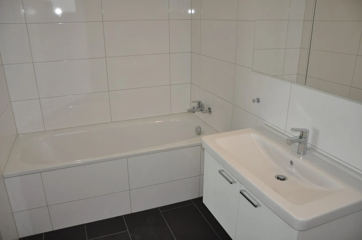 Quietly located penthouse apartment directly at Mühlebach - Photo 9 of 9