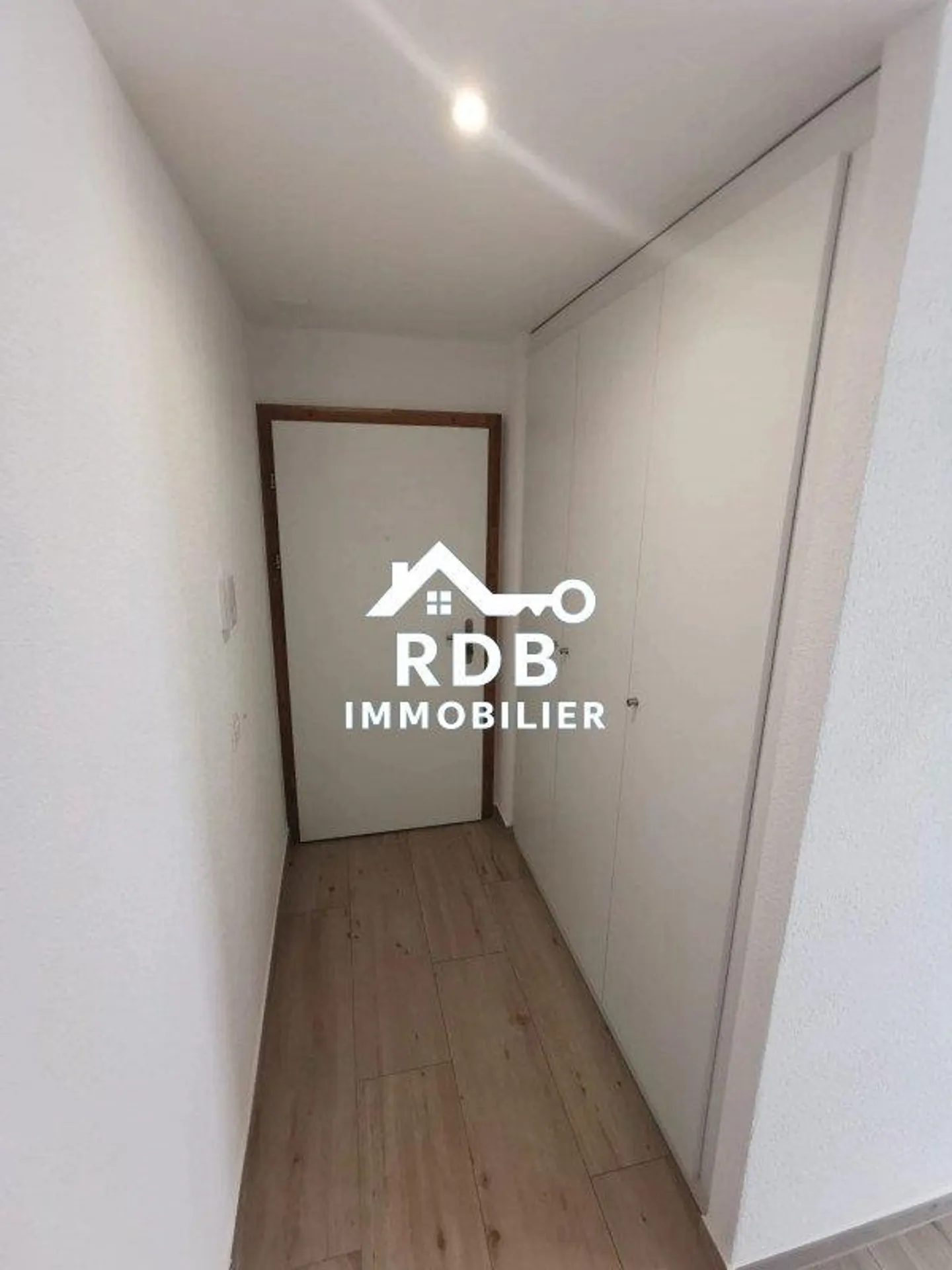 Appartamento / condominio con 1 camera da letto e 1 bagno - Foto 2 di 8