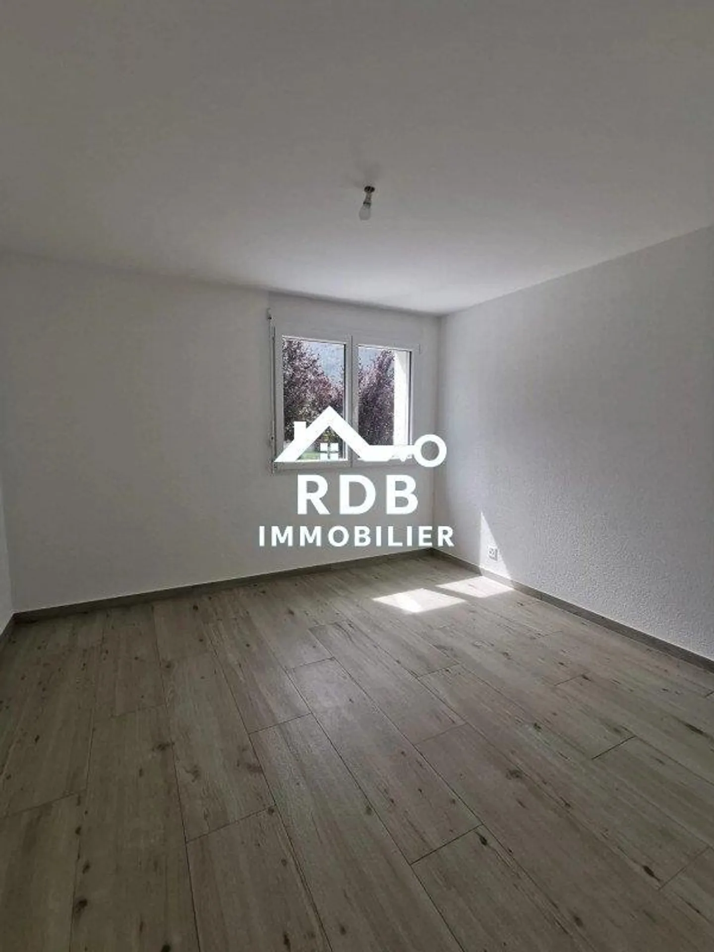 Appartamento / condominio con 1 camera da letto e 1 bagno - Foto 3 di 8
