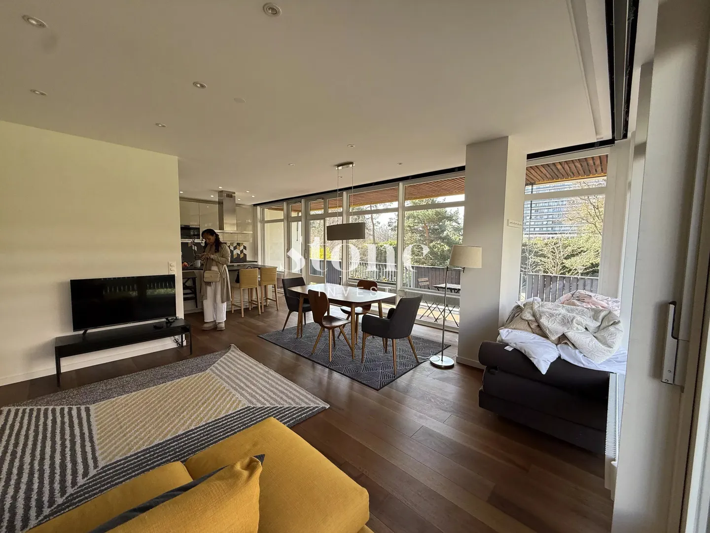 Magnificent bright furnished apartment recently renovated of 58 m2 and 24 m2 terrace - Photo 4 of 11