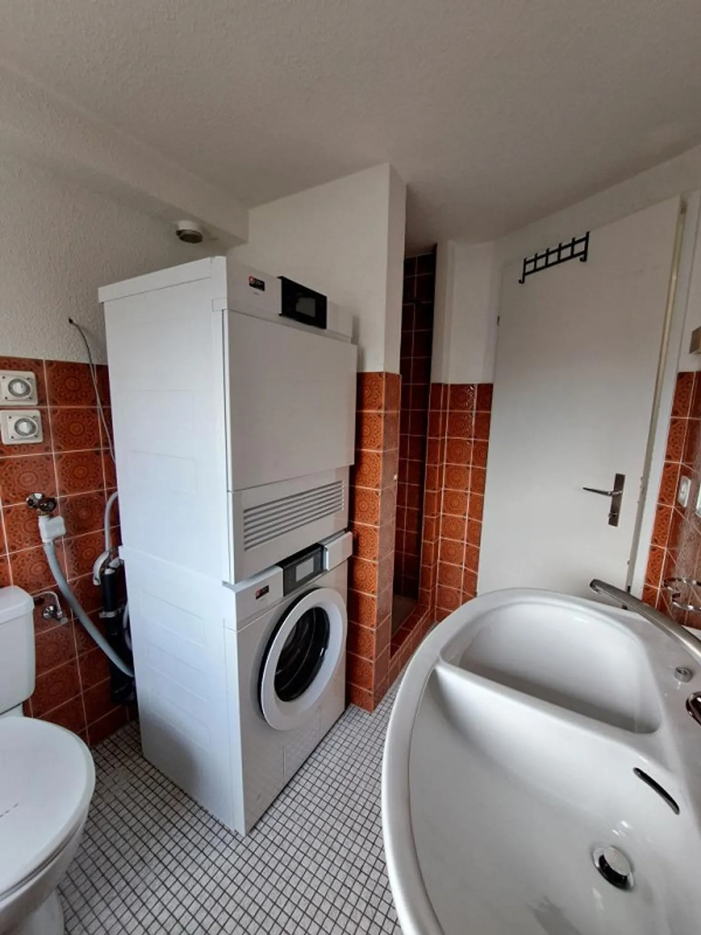 Appartamento duplex di 5,5 locali limitato fino al 30.09.2027 - Foto 6 di 8
