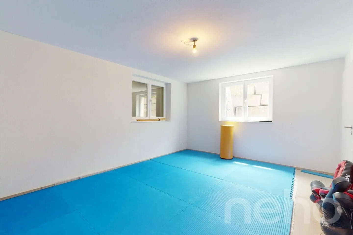 Light-flooded 6.5-room house in a quiet location with plenty of space - Photo 12 of 12