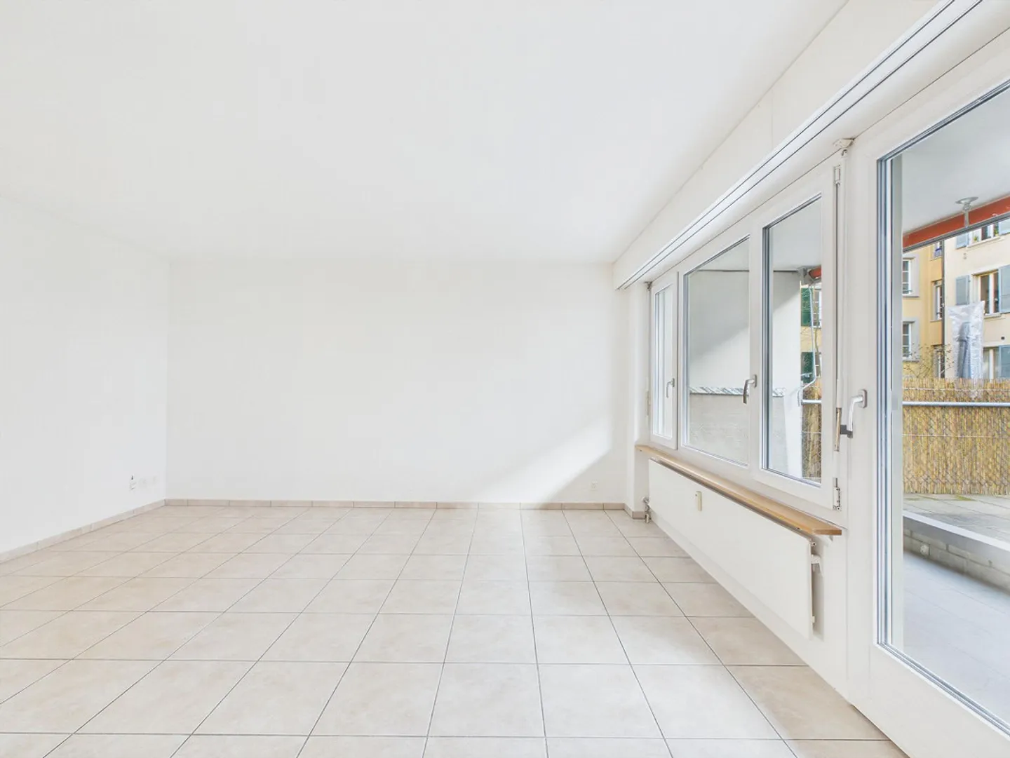 Geräumige Wohnung mit Terrasse - Foto 7 von 11