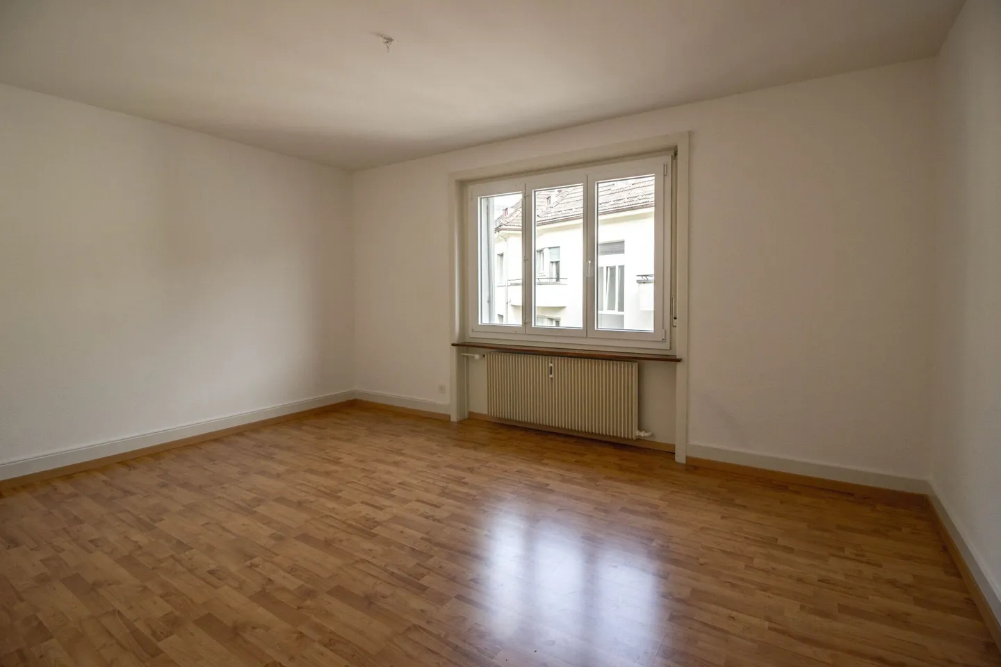 Helle 4-Zimmer-Wohnung mit Balkon - Foto 5 von 6